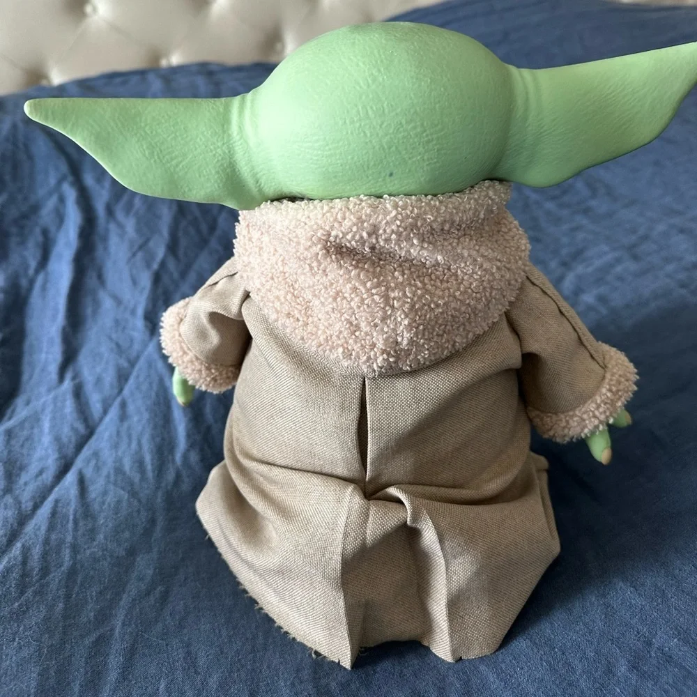 The Child 11 Inch Doll Baby Yoda Grogu‎ Mattel Star Wars Mandalorian Plush
